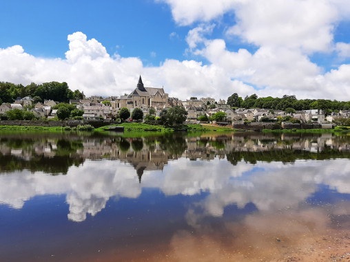 Illustration du paysage de la confluence de la Loire et de la Vienne