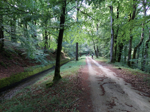 Illustration de la rigole de la Montagne qui permet d'alimenter le Canal du Midi 