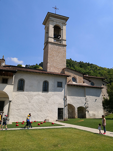 Italy - 07_Ferrari_Cloister.jpg 