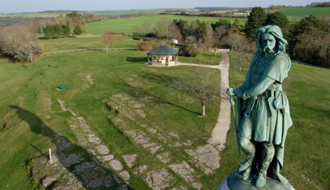  Étape 7_Climats de Bourgogne_Statue de Vercingetorix_© T. Clarte - Balloi